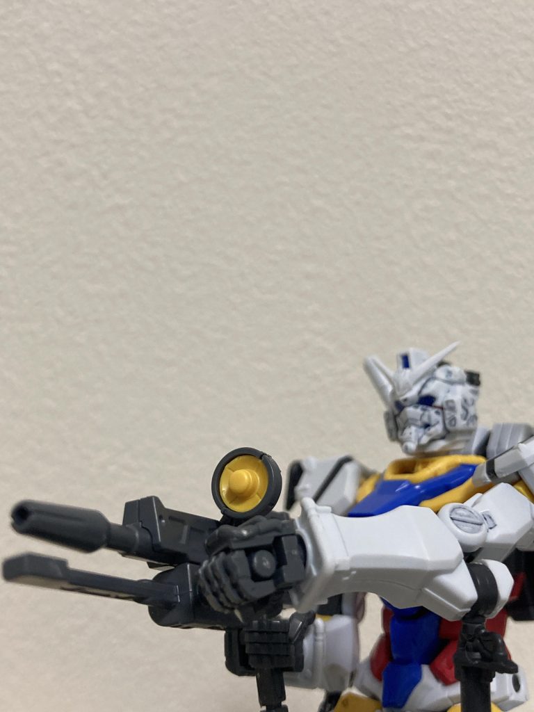 正直肘のシールド取り付ける所の取り替えが面倒です。(zaku-kao4)