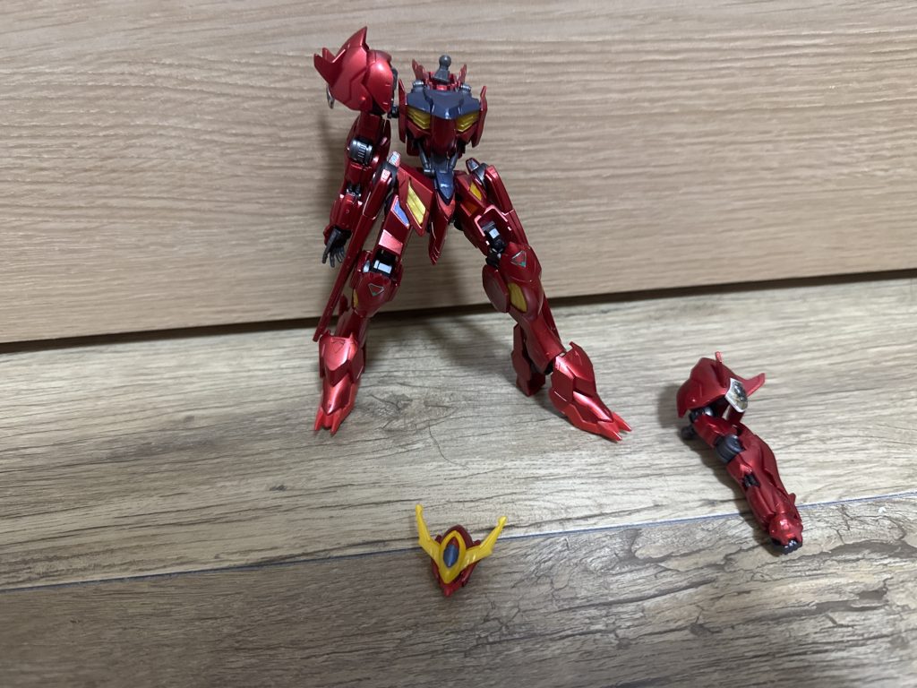 1.頭，右手を外し。