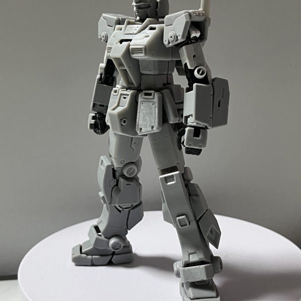 またしても賭けに勝利し、プリンタはほぼほぼ欠落症状の改善を見せ…部品数も薄っすらALEXに手が届き？。プリンタは致命傷では無かった様子。内股フクラハギパーツと首元、スラスター内部、肩パーツの不揃いもありますが、アウトラインは大体こんなもん。腰(フロントスカート)にもう少しボリューム載せるとメリハリ付きますね…。溶け込み過ぎて自分でもちょっとびっくり気味。色の無い世界なのも理由か？。でもこれぐらいが自然。試験開始のロールアウト三ヶ月で全改装なんて…ね(笑)。さて、少し疲れたので明日以降残りの出力と調整をしみじみやります。ご報告まで…(´ω｀*)。&nbsp;（2枚目）