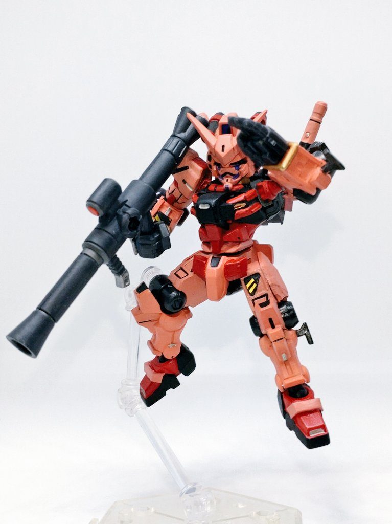 赤いガンダム–5枚目/制作者：クロすけ