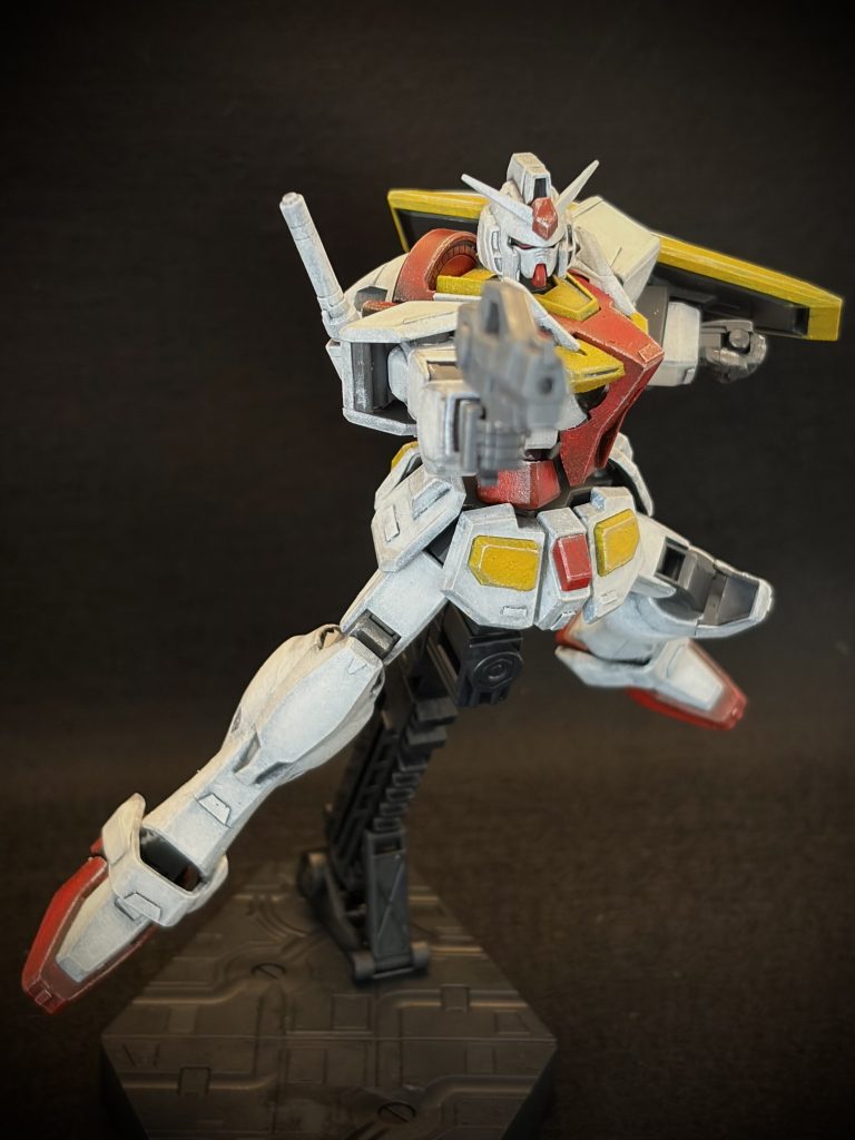 オーガンダム実戦配備型 〜赤色をちょっとだけ工夫して–4枚目/制作者：とうと｜かけだし食卓モデラー＠スポンジ塗装