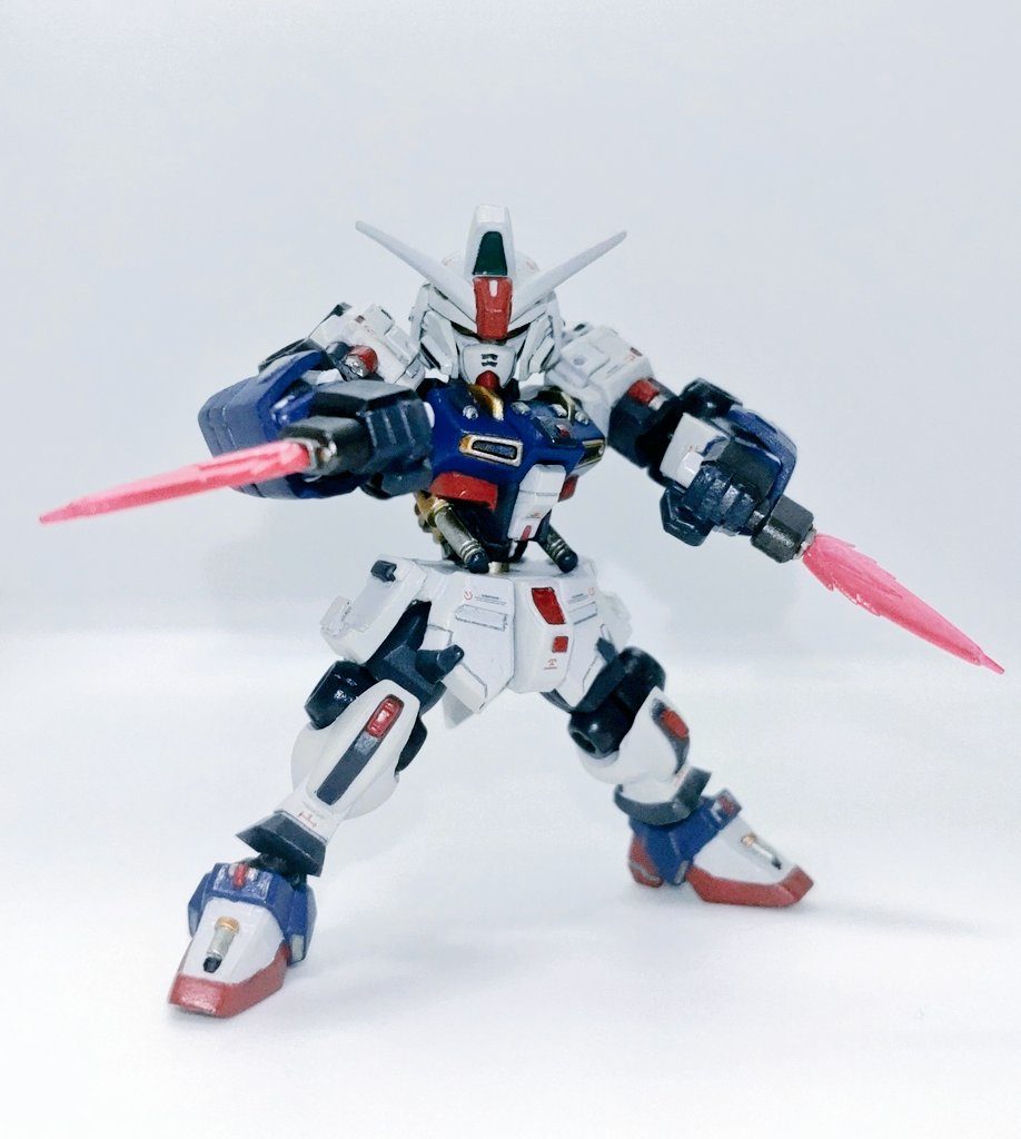 ガンダムピクシー–3枚目/制作者：クロすけ