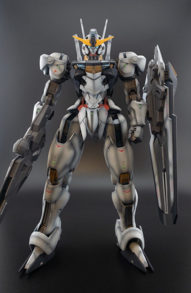 少し前に作ったモノですが、ジャンクのエアリアルをνガンダム風に作成しました🐣