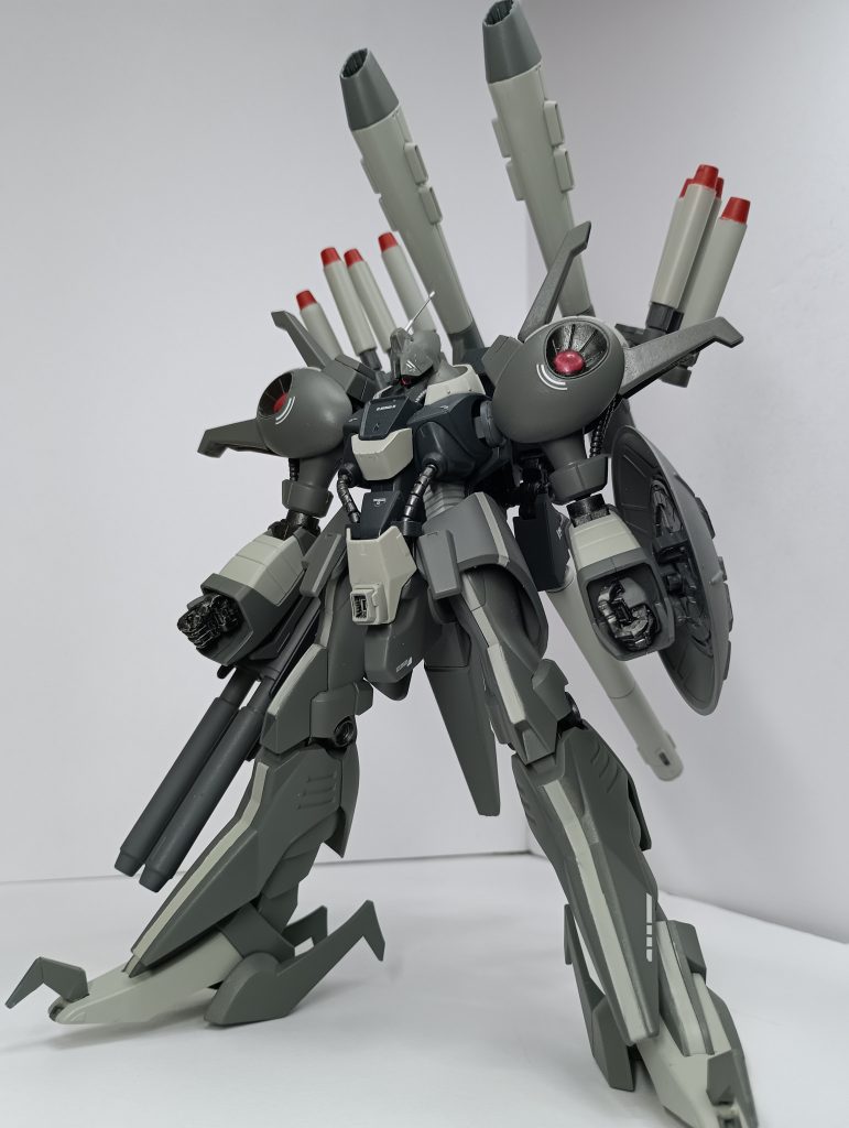 キット自体は以前投稿させていただいた物なのですが、グレートジ・Oにバックパックを取られてしまったので、ついでに全面的に改修しました。グレート ジ・O|GN-jiroさんのガンプラ作品|GUNSTA(ガンスタ)