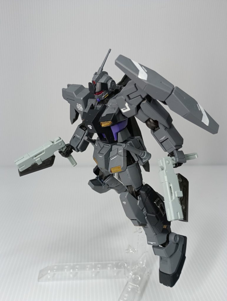 塗装はニュートラルグレーとセミグロスブラックで塗装。当時パーソナルカラーとして他の機体にも塗ってましたW