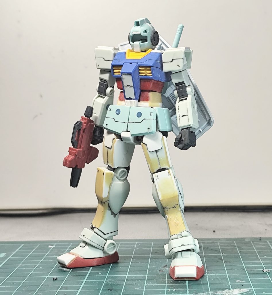 ディテールを加えたり各部プラ板などで形状を整えたり無限工作のターンです。でもこういう段階が一番楽しかったりしますよね