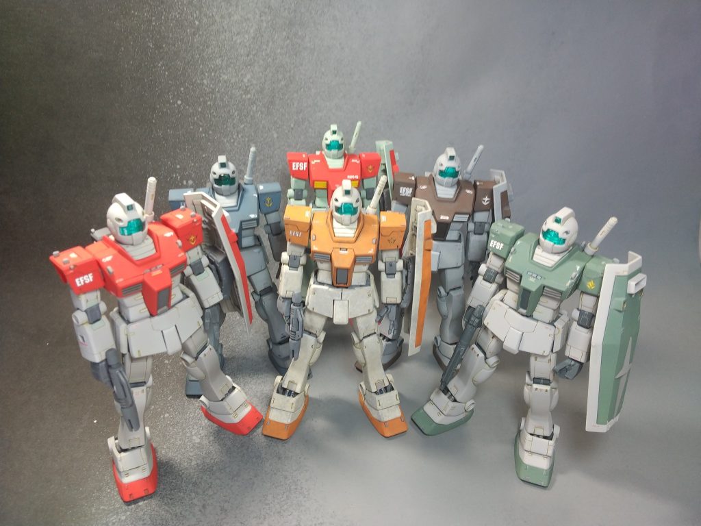 近年完成させたHGUCジムの集合写真