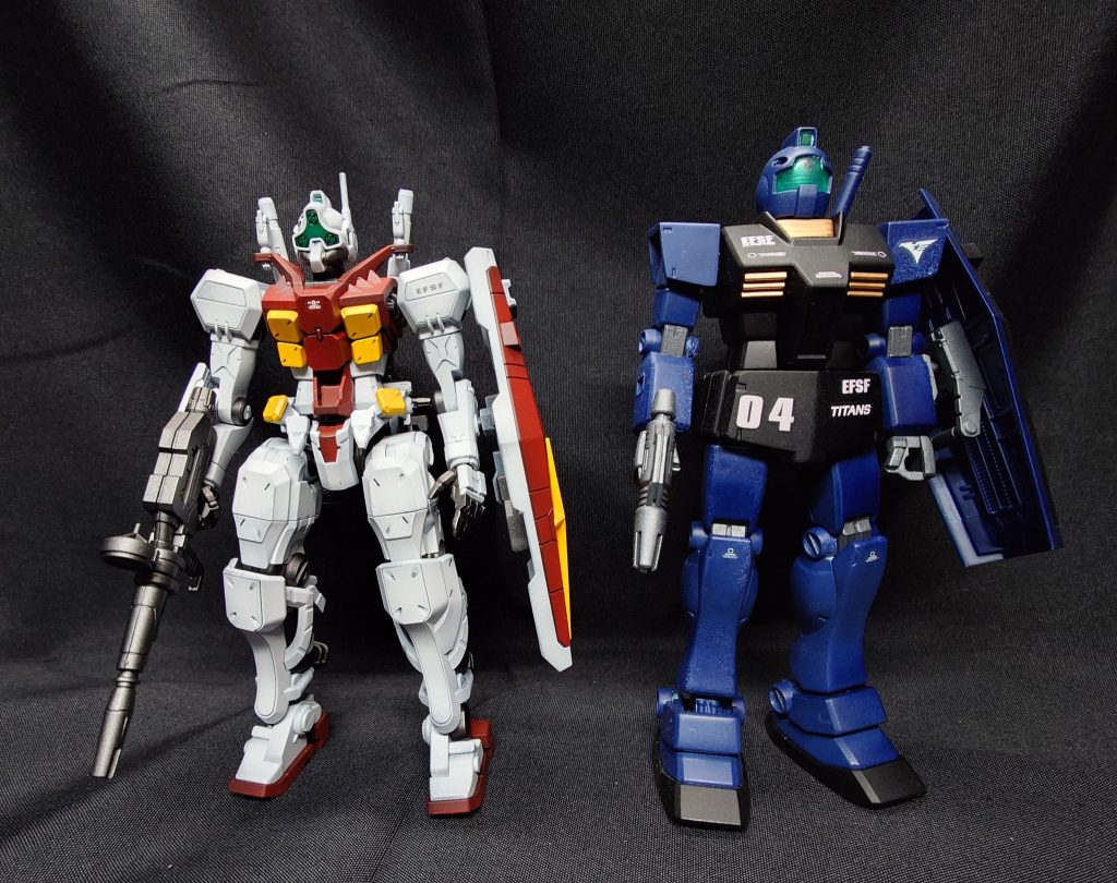 HGUCジムとの比較です。https://gumpla.jp/hg/1471631