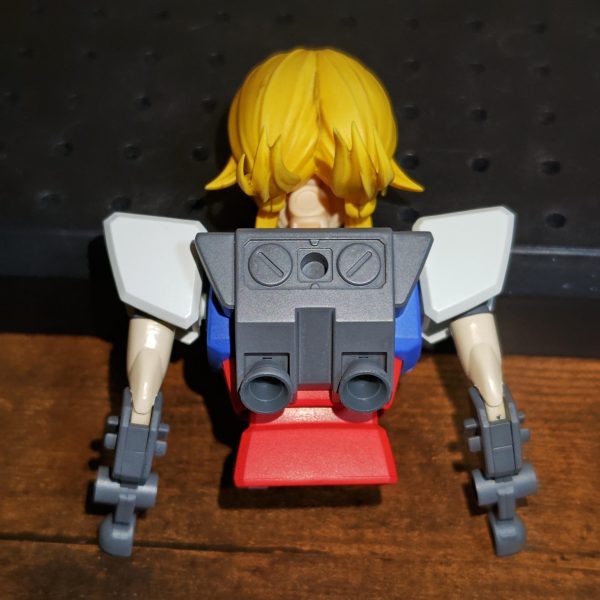 MS少女ガンダム風プラモの上半身の途中まで完成。計画した通りに出来ていて、前作のMS少女より出来栄えもよくなっていて順調に作れている。&nbsp;（2枚目）