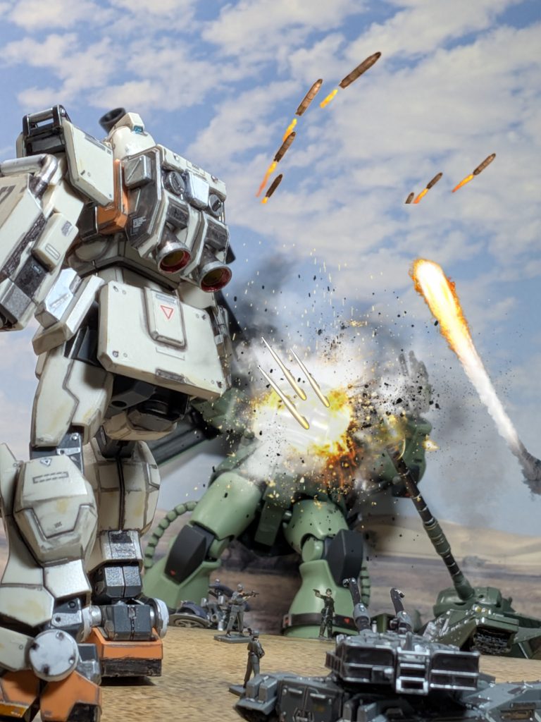 ザクを撃破❗️「見たか、ジオンの一つ目野郎❗️」散々МＳにやられてきた連邦軍のМＳによる反撃が今、始まった