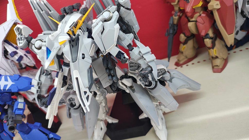 HGUC アリュゼウスもどき＆量産型νガンダム
