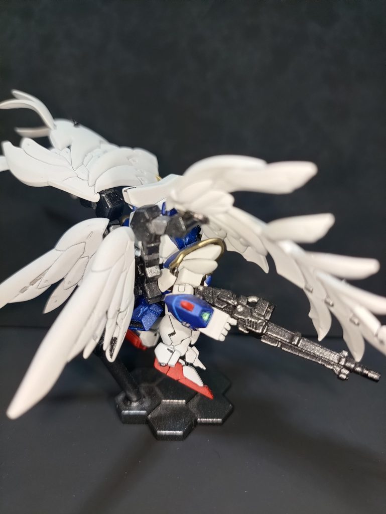 肩はかなり形を出すため削りました。