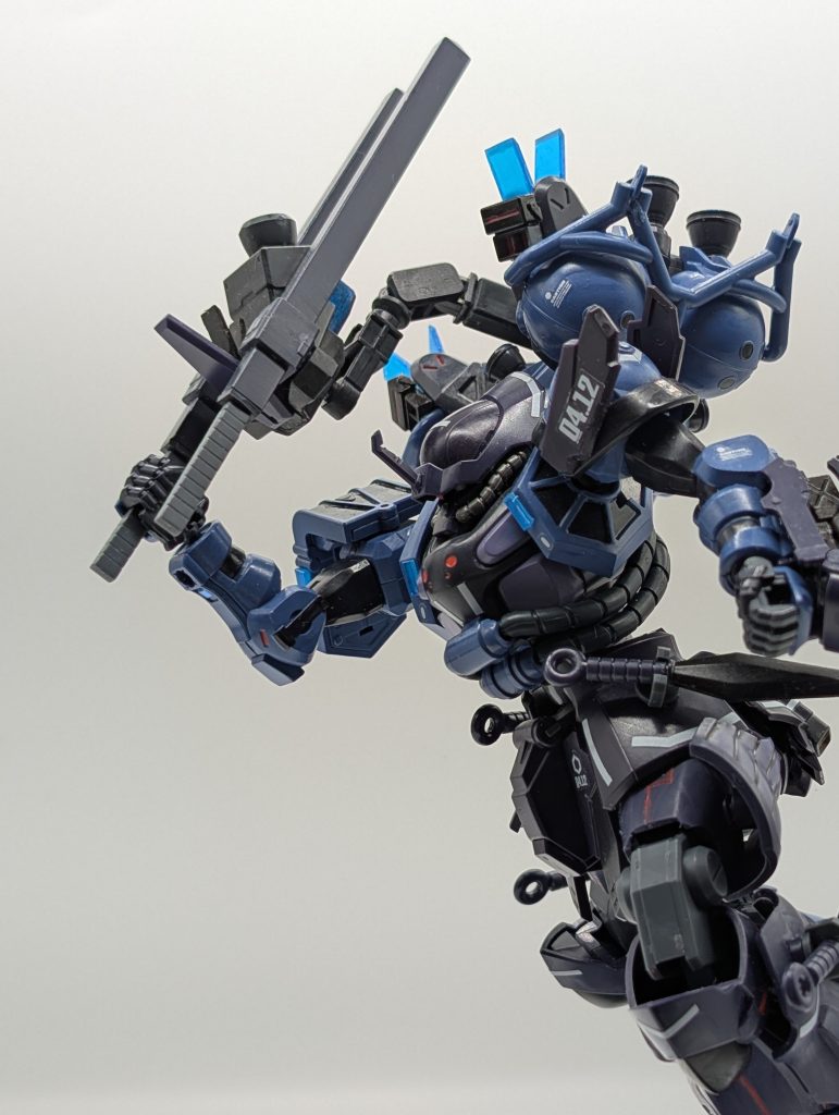 バックパックのコールドブレードはボールデンアームアームズなどからアームを作成し↑のように使用します。