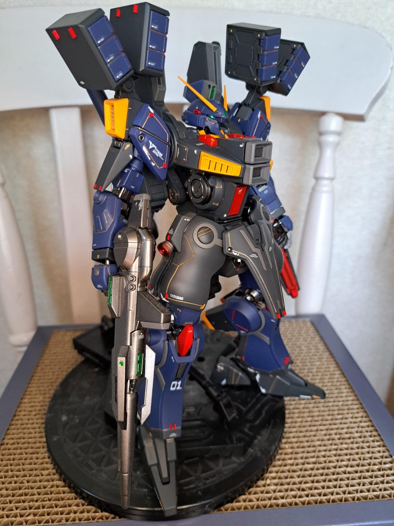 ガンダムマーク5ティターンズカラー–2枚目/制作者：鋼技術士ブー