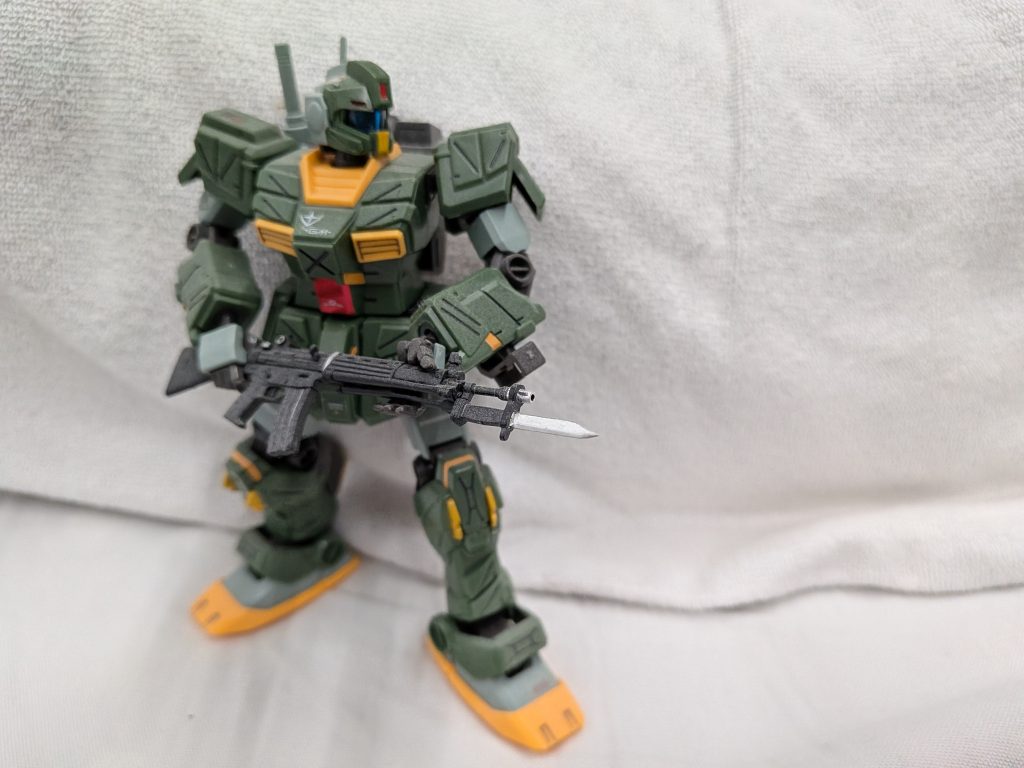 ポージングはこの構えのみ！武装は着剣した89小銃です。