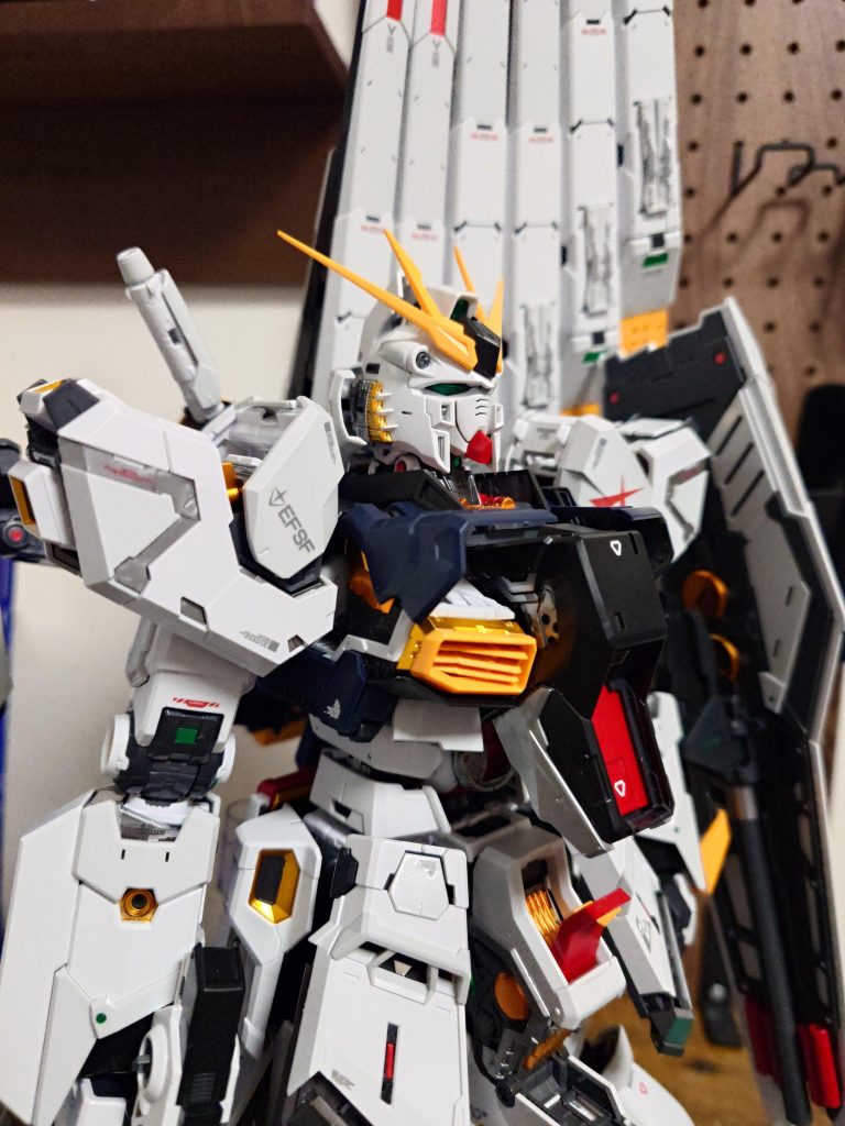 PGUνガンダム–4枚目/制作者：すけむら