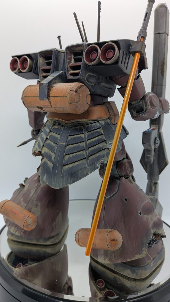 この後ろ姿がお気に入り😍砂漠戦をイメージし、各部に砂汚れが溜まるように仕上げてます。　腰の汚れ具合がたまらん！　むせる！！