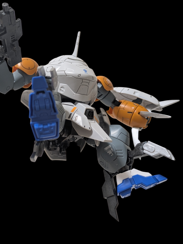 脚部クロー展開！