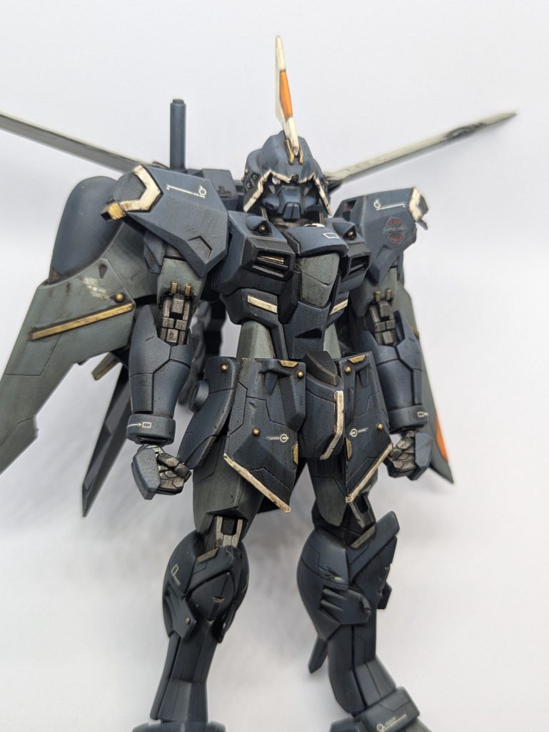 第1次連合・プラント大戦時の功績が評価されインフィニットジャスティスガンダム制作時に出た余剰パーツを元にパイロットのパーソナル機体であるモビルジンを魔改造した機体です🙂‍↕️ジンの面影はあまり無いですが…🫠