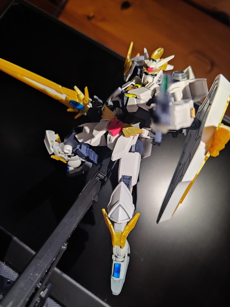 コアガンダム：ブレイバークロス–7枚目/制作者：@hikaru_yuu