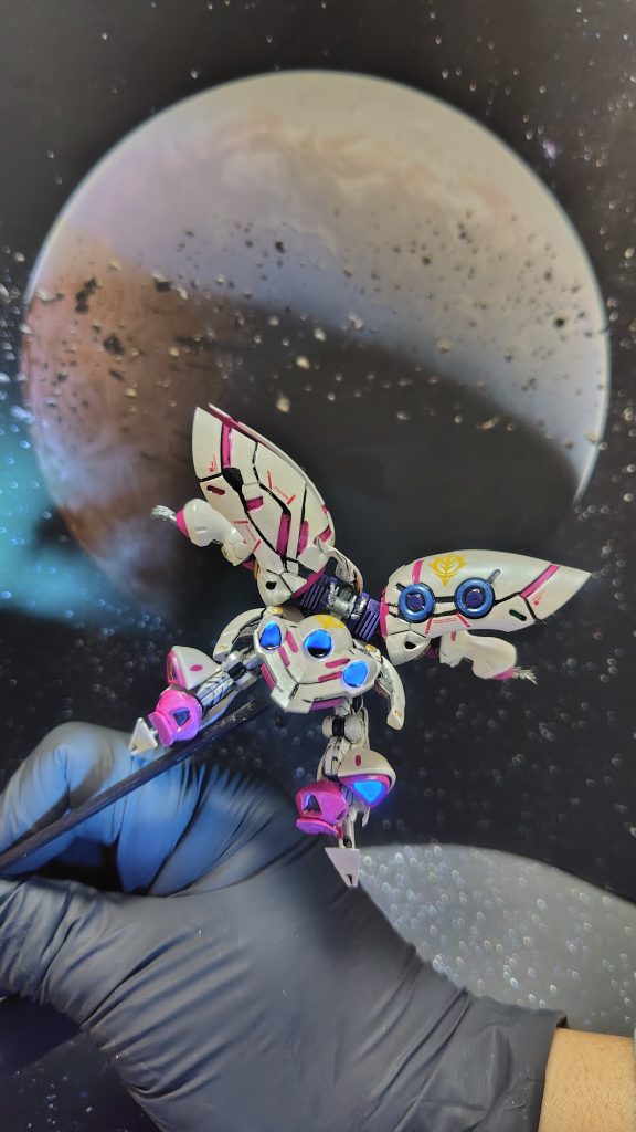 宇宙を舞う蛾🦋いや‥ちょ、蝶のようです(gundam-kao5)