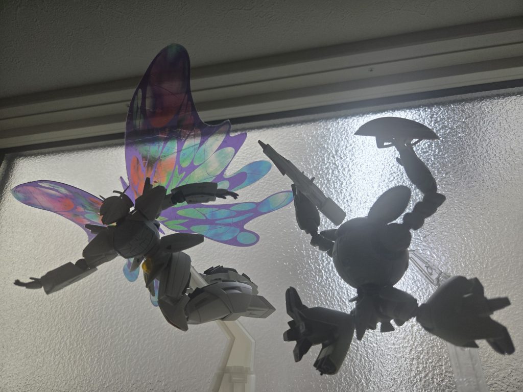楽しそうw平手には昔作ったMGターンエーについてきた牛のフィギュアを乗せたかったのですが、見つからず…どこかにあるはず…