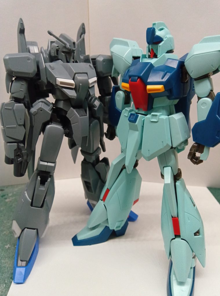 ゼータプラスとリ・ガズィは今回パチ組しました