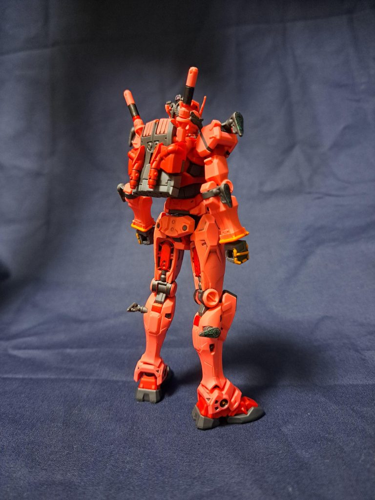 赤いガンダム–3枚目/制作者：Roto