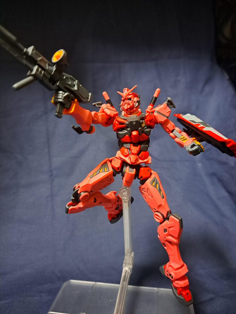 赤いガンダム–6枚目/制作者：Roto