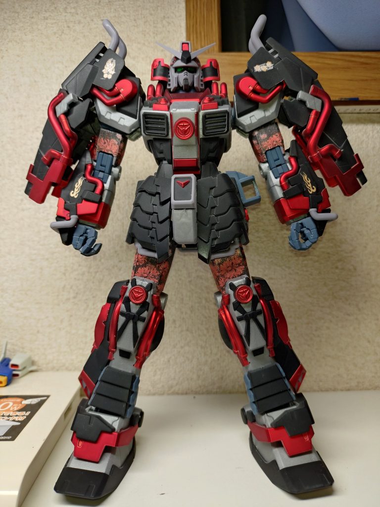 光沢するか艶消しにするか散々悩んで艶消しにしました。