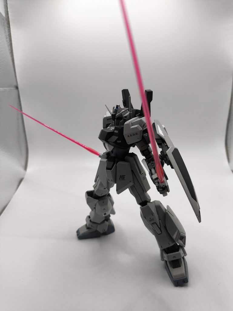 エゥーゴガンダム–3枚目/制作者：sincu