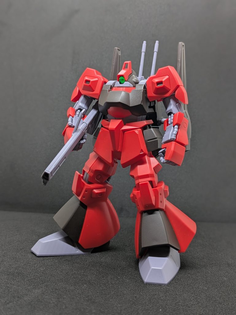 えーと、一般モデルは作ったことないですが、中古も高いので何が違うか正確には分かりません