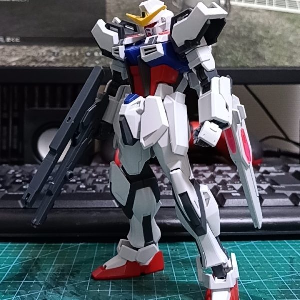アンテナをFGヴァーチェの物に交換デュアルアイは自分の好みでグリーンにあと一緒に買ってたユニバースブースターも付けてみました&nbsp;テンションがいつもに比べて低く見えるって?高校生になったんすよ俺も(今高2だから今更)（3枚目）