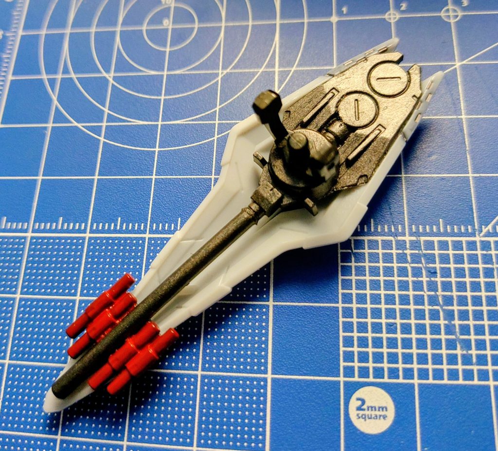 EGのνガンダムのシールド内部を移植して更にミサイル追加してみました♪あーーーぁ、ヒント出してたのに先に答えを言ってしまった 。。。