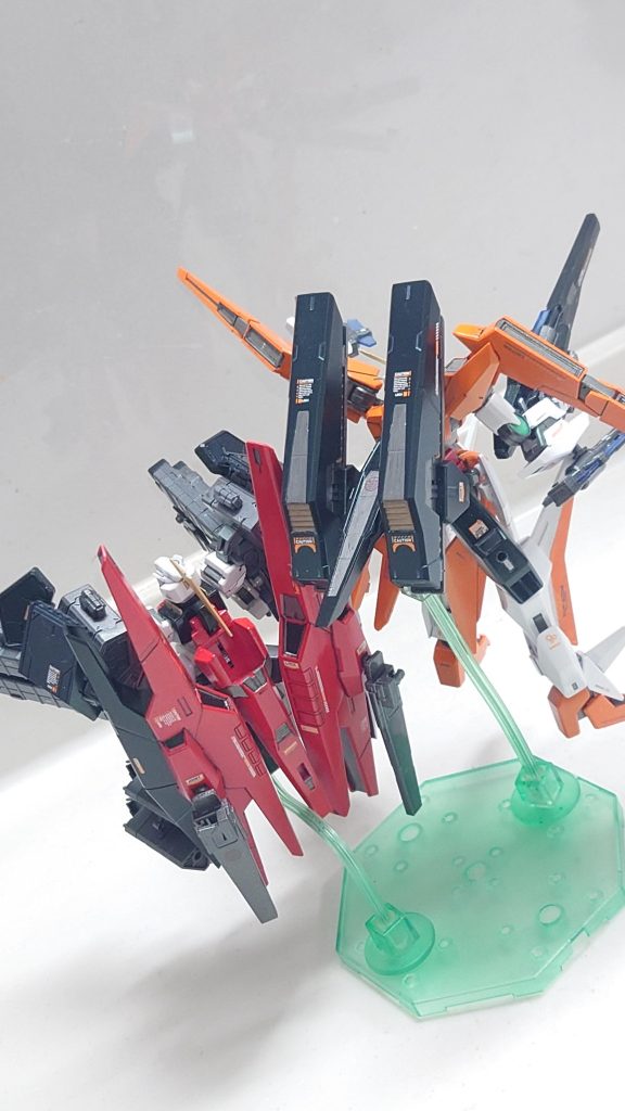 「後ろから」大量に飛んでくるガガを相手しているイメージです！
