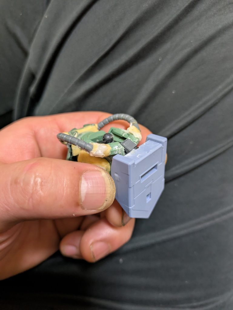 作品名：改造中↓のように取り外し可能にします‼️<p>↓パテ固め中↓</p>
