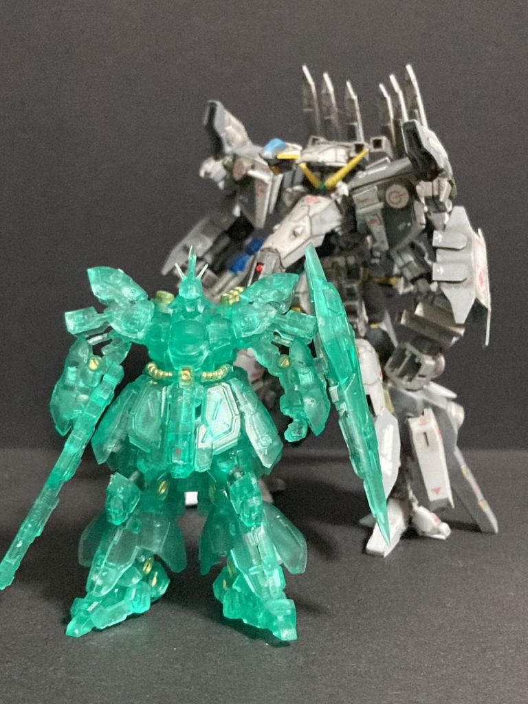 作品名：ph6パチ組み、部分塗装<p>折角なんでレアカラー組んでみましたが、 これノーマルより組立てのハードルぐんと上がりますね😱。完全な老眼キラーっす。 サザビー、ディテールとかパーツ分割めちゃくちゃ優秀でかっこいいんだけど、なんだか素立ち残念な感じがする [&hellip;]</p>
