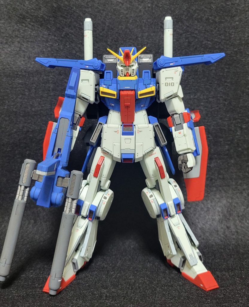 胸や腹の幅が広く感じたんですが、幅詰めは相当手間がかかりそう(スキル不足)なので、縦スジを入れてみました。少しは効果あったかなぁ？