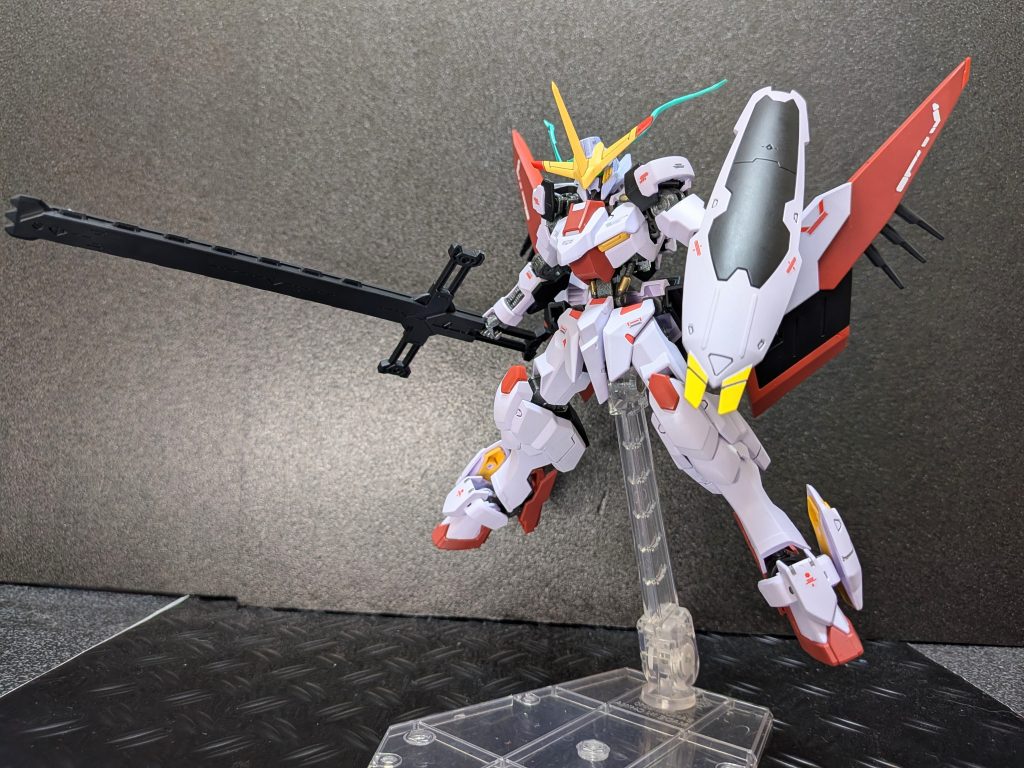 ガンダム端白星　第2形態–2枚目/制作者：@Ymarl1