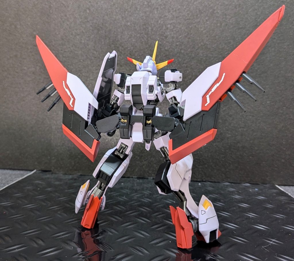 ガンダム端白星　第2形態–4枚目/制作者：@Ymarl1