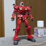 今日は時間を分けて左腕、腰回り、脚部を部分塗装しながら組み立て。手の甲を塗装して[…]