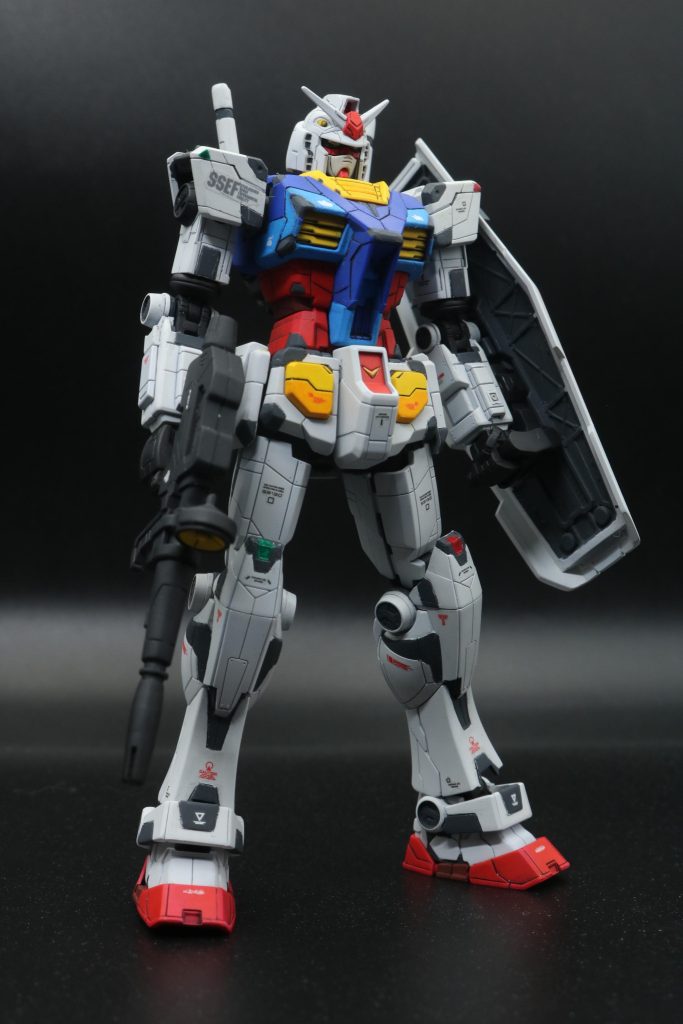 万博ガンダム–8枚目/制作者：ヒロハル