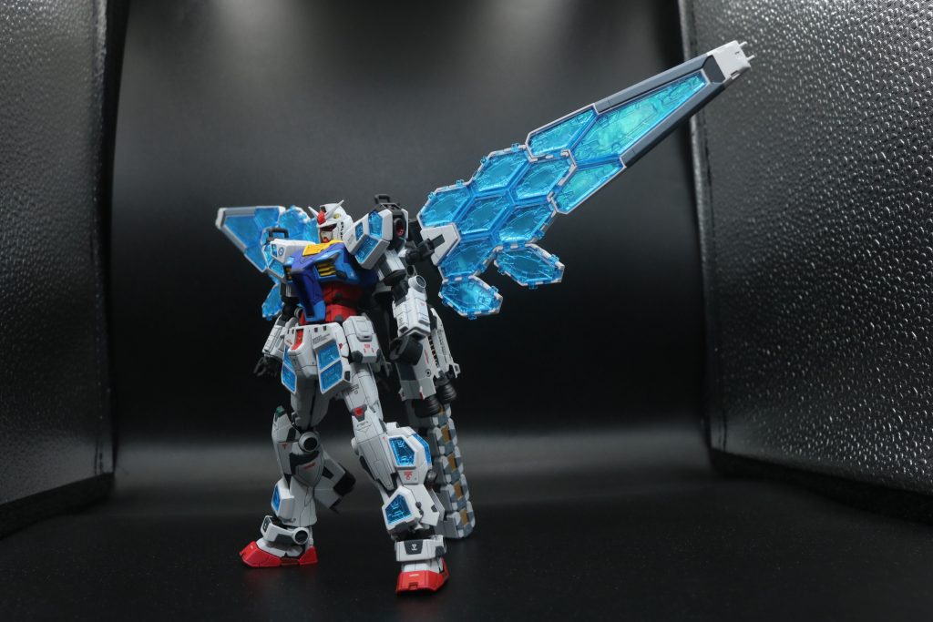 万博ガンダム–5枚目/制作者：ヒロハル