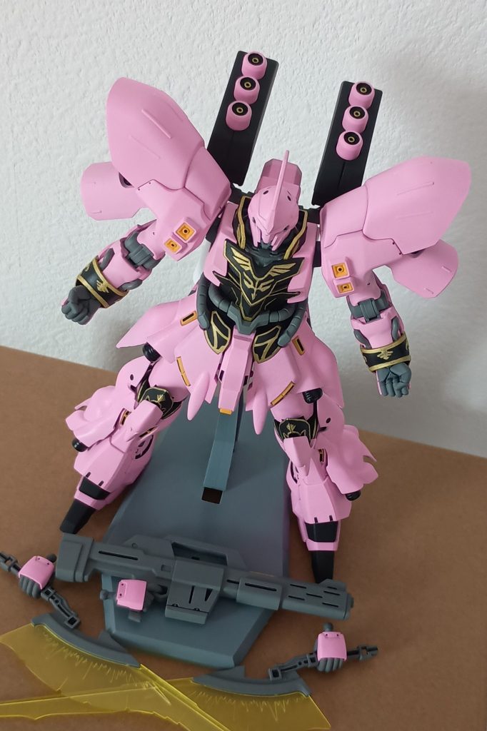 ビーム・ショット・ライフル、塗ったはいいけど袖が干渉して持たせられねえ(zaku-kao9)
