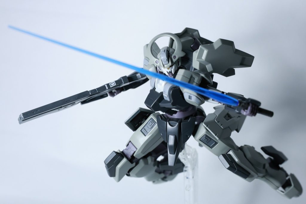 後に2号機はジェターク社の新武装の試験用として調整社内での模擬戦にのみ使用されることとなった。ここからは武装の説明を…