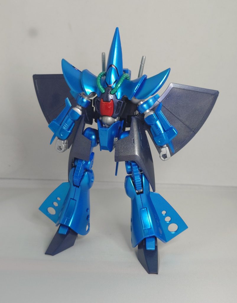 まずは正面から！色合いはガンダムのアーケードゲーム【ガンダムバーサスシリーズ】オバブ、イニブ辺りの質感のハンブラビ を目指しました。