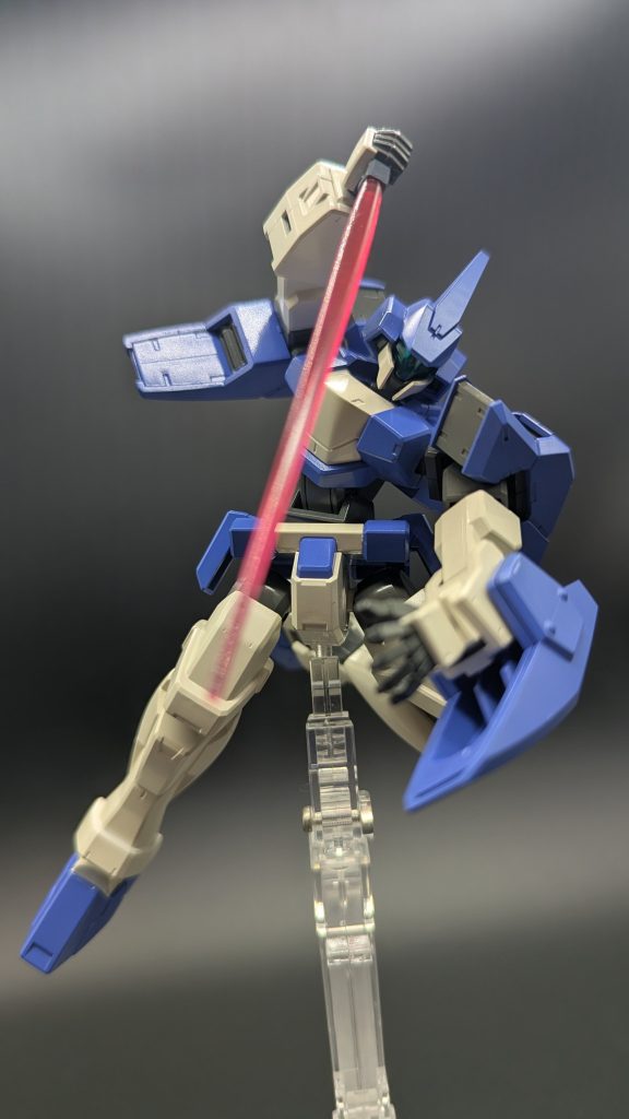 オブライト『 くらぇぇぇぇっ！ 』逆手持ちぶっ刺し名シーン！リアタイで観てまじ手に汗握るバトルだった。フラムのファルシアと相打ちだけど、Xラウンダーを倒してるからね。オブライトさんもスーパーパイロットなんだなって思う。 &nbsp;&nbsp;