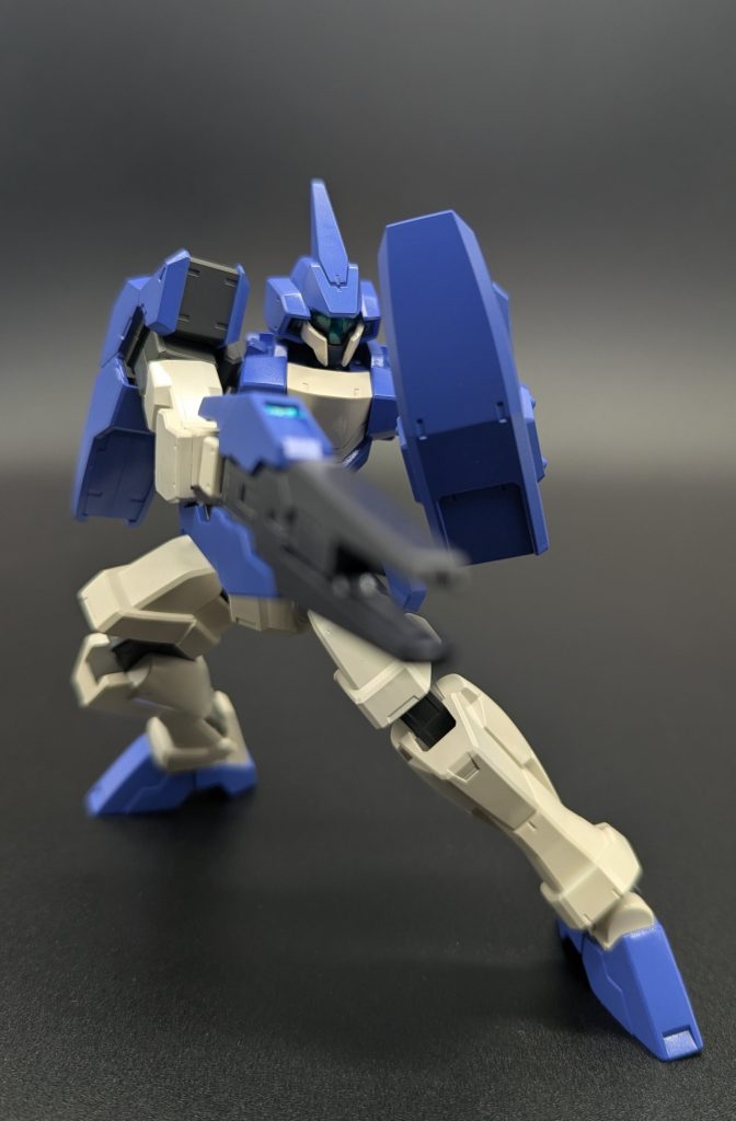 ドッズライフルはガンメタつや消しセンサーはシールにレジン