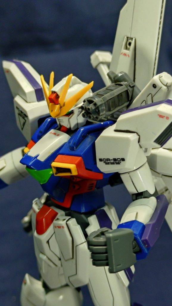 ショルダーバルカン劇中使っていた印象が薄いのですが、なかなかカッコよい武装です。