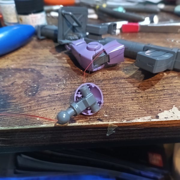 今回はラケーテン・バズを持たせます‼️👍スコープはWAVEのHアイズで小改造☝️（6枚目）